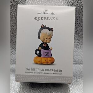 2016 Sweet Trick-Or-Treater Hallmark Keepsake Ornament